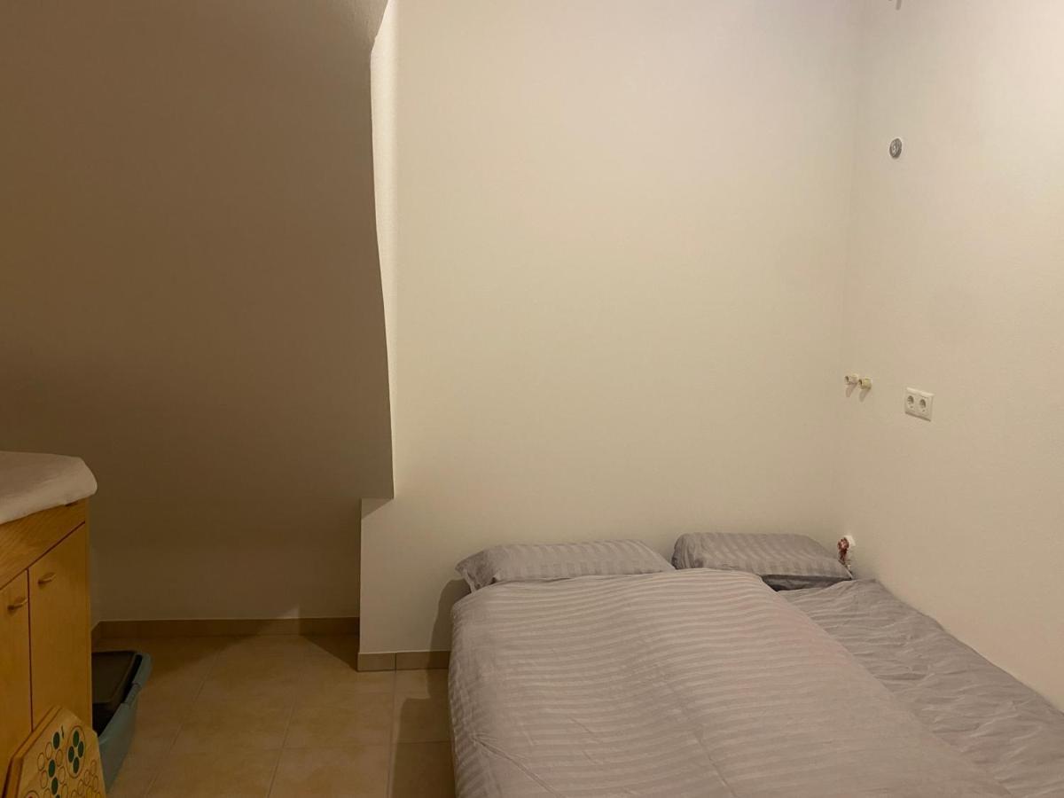 Attraktive Wohnung-Elztalidyll-Zwischen Mosel,Nuerburgring Und Burg Eltz Kollig Εξωτερικό φωτογραφία